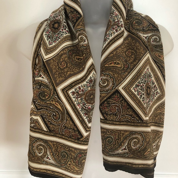 VTG Signature Echo Square Silk Scarf - Picture 8 of 11